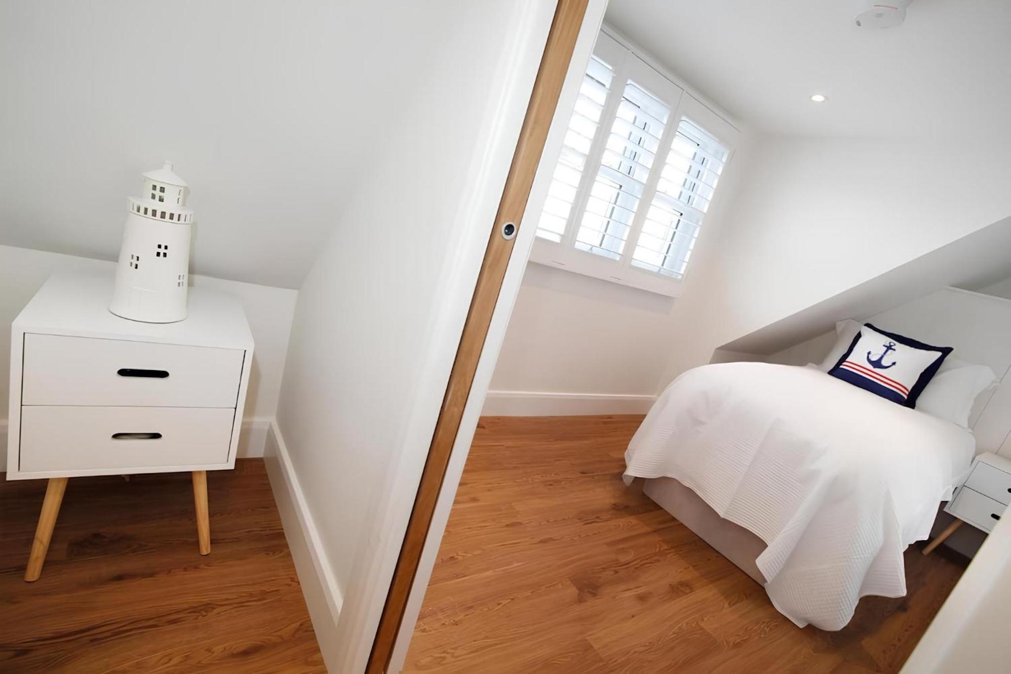 Tucked Away, Beach Access Sleeps 4 The Mumbles Εξωτερικό φωτογραφία